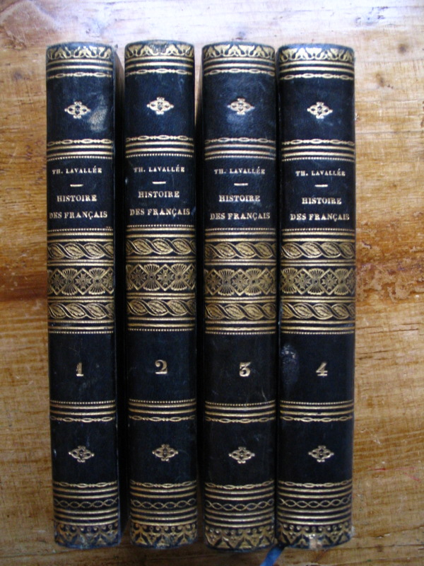 HISTOIRE DE LA France Et Des Francais Au Jour Le Jour- Castelot/Decaux 5 Volumes EUR 42,00